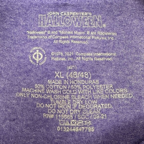 John Carpenter's Halloween Crew Neck Graphic T-Shirt Size XL Purple - Picture 5 of 5
